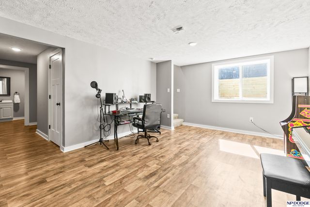 12126 S 209 Avenue, Gretna, NE 68028