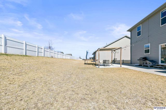 12126 S 209 Avenue, Gretna, NE 68028