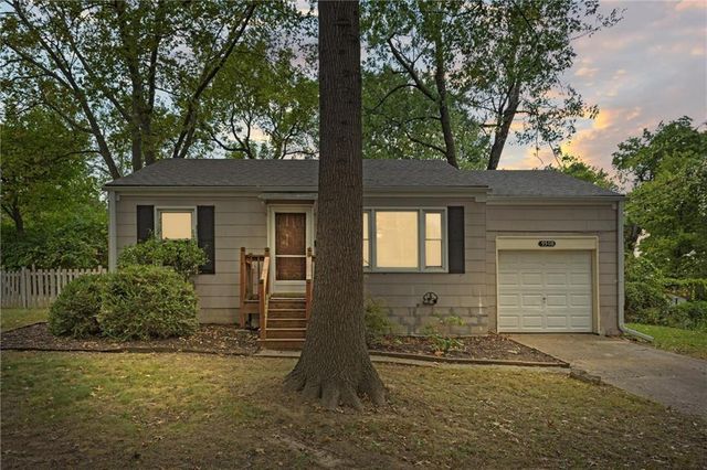 9508 Mcgee Street, Kansas City, MO 64114