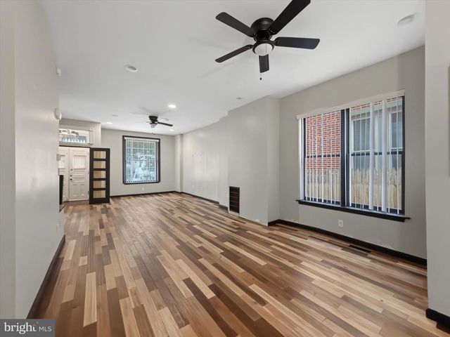 1715 GREEN ST, Harrisburg, PA 17102