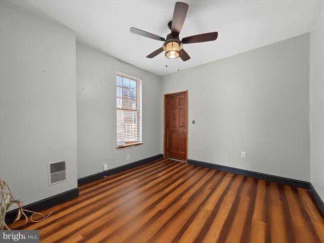 1715 GREEN ST, Harrisburg, PA 17102