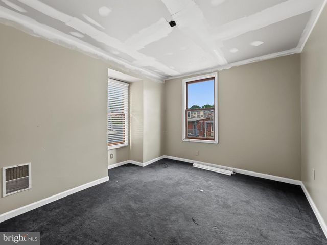 1715 GREEN ST, Harrisburg, PA 17102