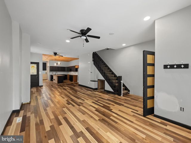 1715 GREEN ST, Harrisburg, PA 17102