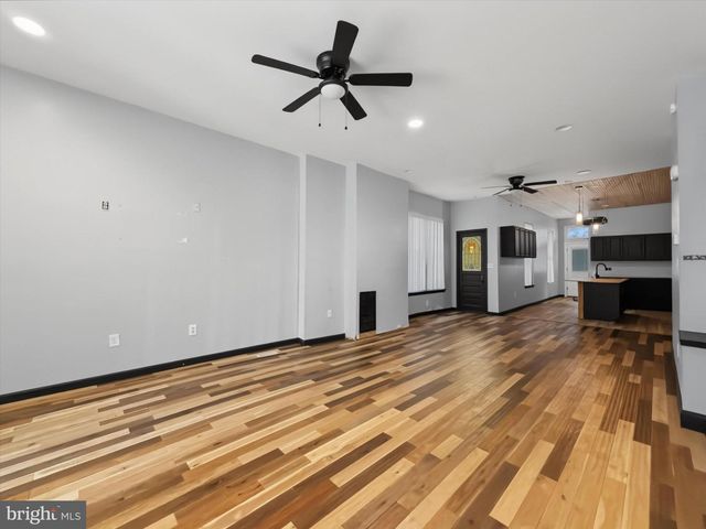 1715 GREEN ST, Harrisburg, PA 17102
