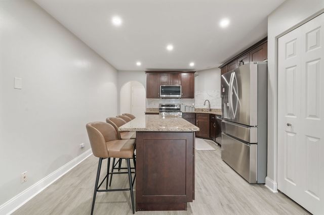 3074 Renard Lane, St. Charles, IL 60175