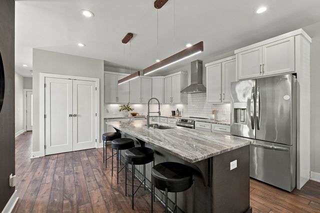 1201 Walsh St, Nashville, TN 37208