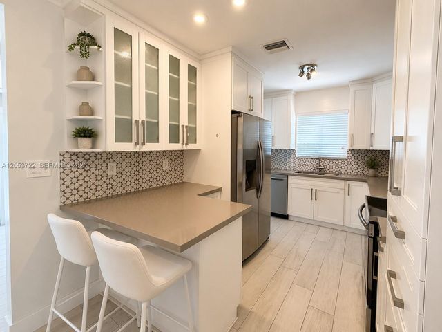 6320 SW 24th Street, Miami, FL 33155