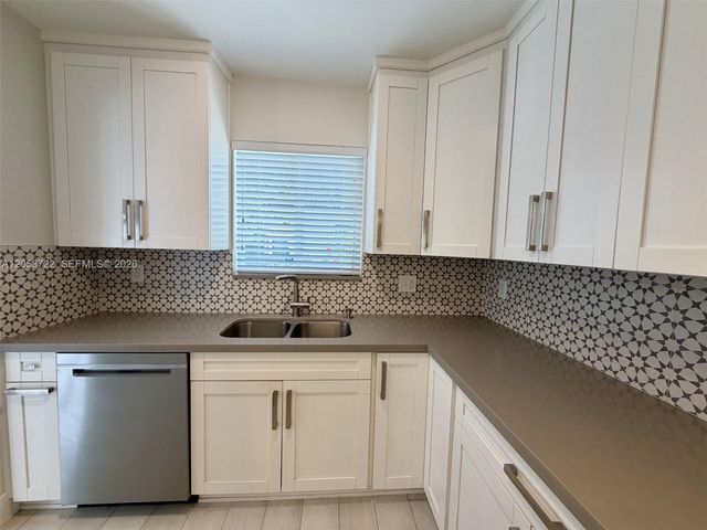 6320 SW 24th Street, Miami, FL 33155