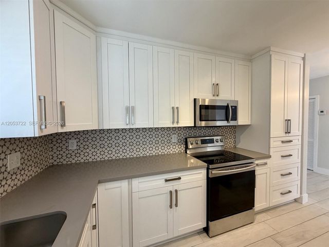 6320 SW 24th Street, Miami, FL 33155