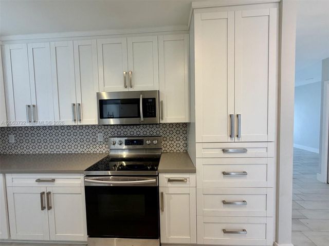 6320 SW 24th Street, Miami, FL 33155