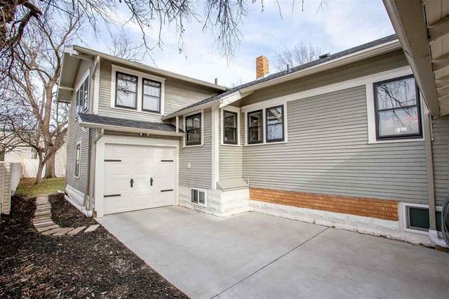 3224 Orchard St, Wichita, KS 67208