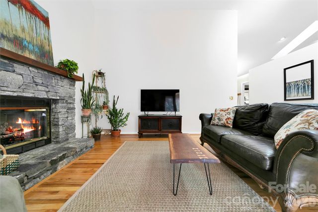 30 Tala Court, Brevard, NC 28712