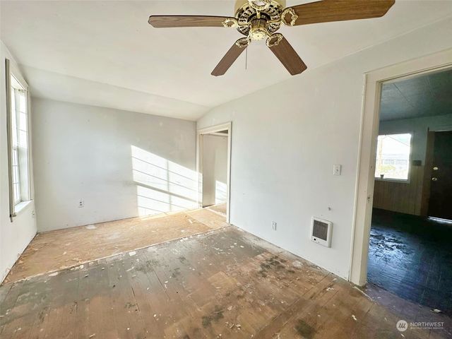 231 E Main Street, Mossyrock, WA 98564
