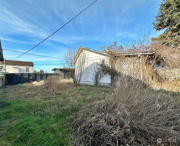 231 E Main Street, Mossyrock, WA 98564