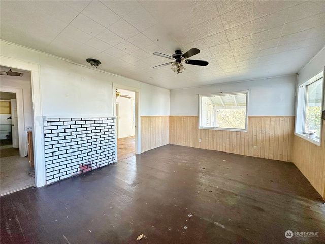 231 E Main Street, Mossyrock, WA 98564