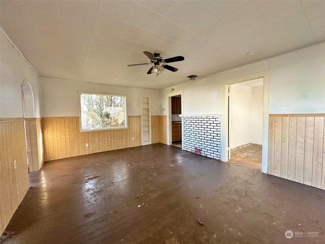 231 E Main Street, Mossyrock, WA 98564