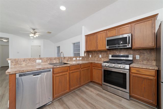 7042 Durango Creek Lane, Katy, TX 77449