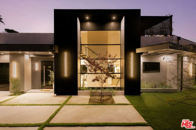 1751 Sunset Plaza Drive, Los Angeles, CA 90069
