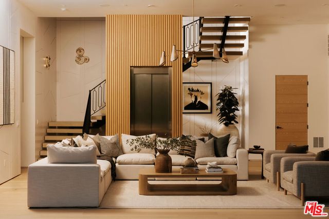 1751 Sunset Plaza Drive, Los Angeles, CA 90069