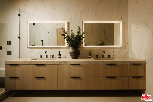 1751 Sunset Plaza Drive, Los Angeles, CA 90069