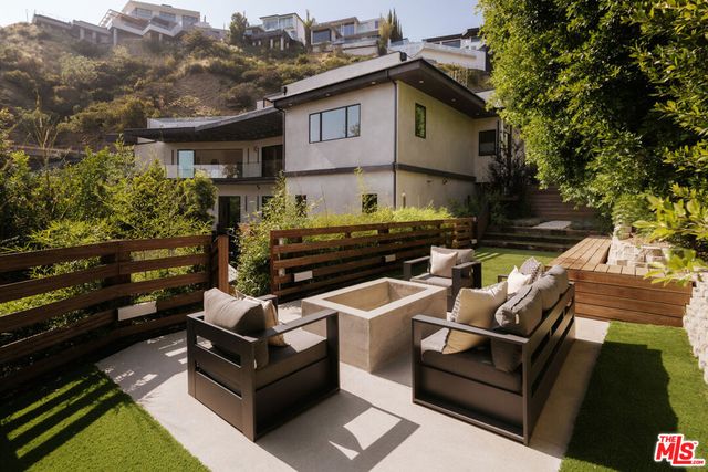 1751 Sunset Plaza Drive, Los Angeles, CA 90069