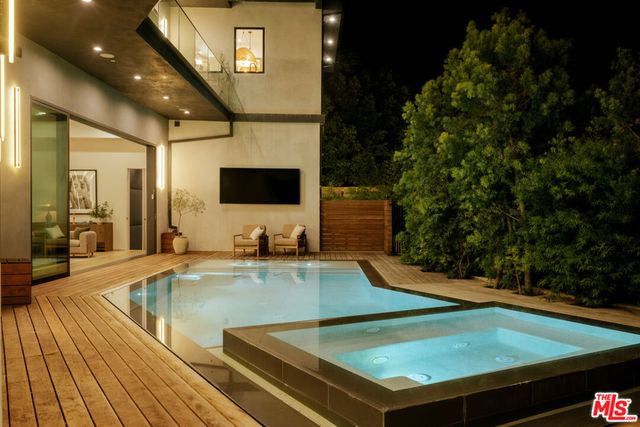 1751 Sunset Plaza Drive, Los Angeles, CA 90069