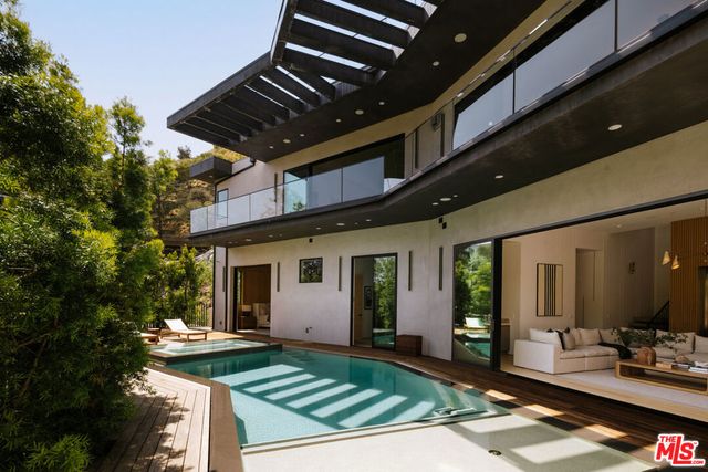 1751 Sunset Plaza Drive, Los Angeles, CA 90069