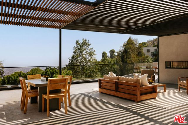 1751 Sunset Plaza Drive, Los Angeles, CA 90069