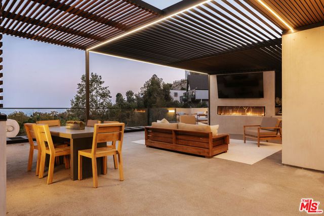 1751 Sunset Plaza Drive, Los Angeles, CA 90069