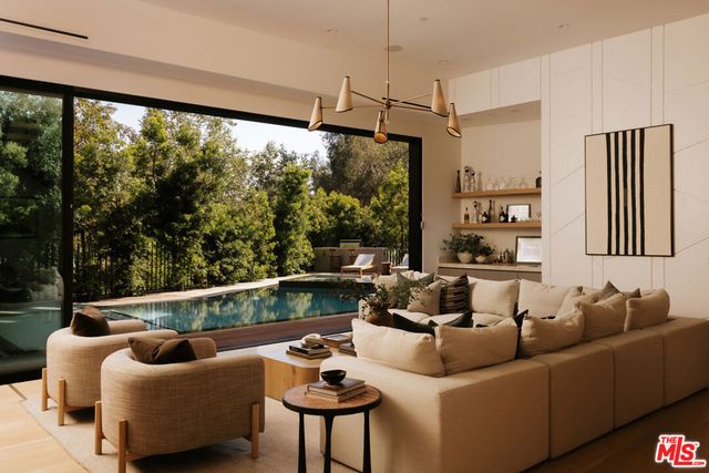 1751 Sunset Plaza Drive, Los Angeles, CA 90069