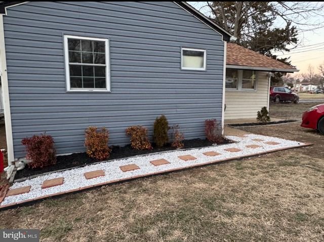 6420 VALLEY PARK RD, Capitol Heights, MD 20743