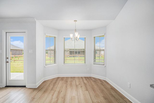 10 Greystone Court, Angleton, TX 77515