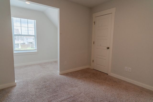 420 Wind Dance Dr, Lebanon, TN 37087