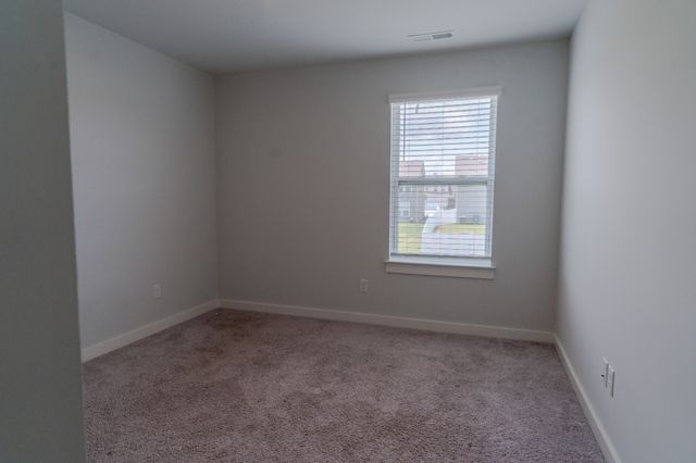 420 Wind Dance Dr, Lebanon, TN 37087