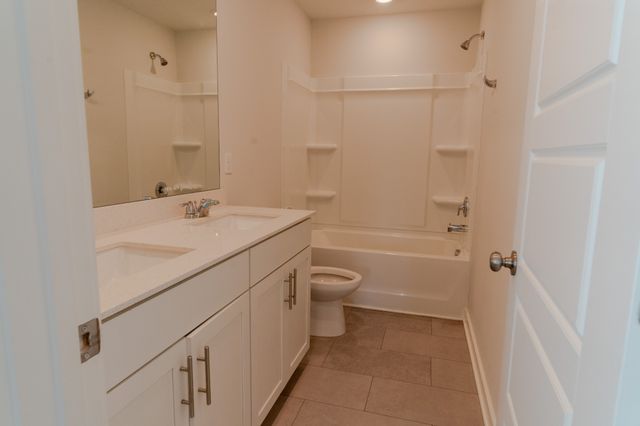 420 Wind Dance Dr, Lebanon, TN 37087
