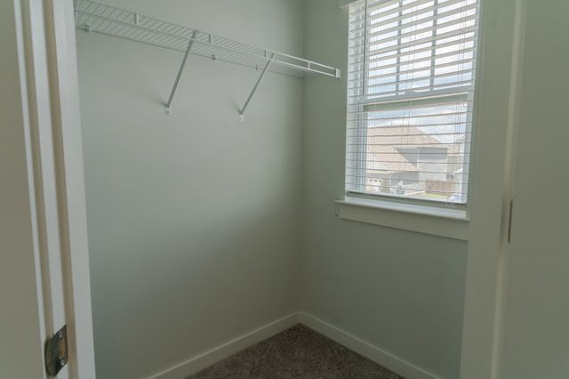 420 Wind Dance Dr, Lebanon, TN 37087