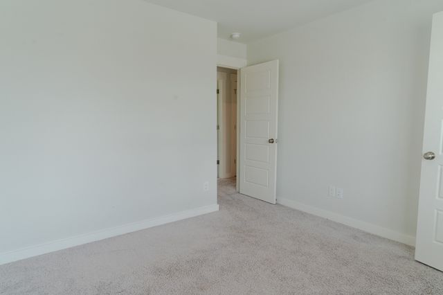420 Wind Dance Dr, Lebanon, TN 37087