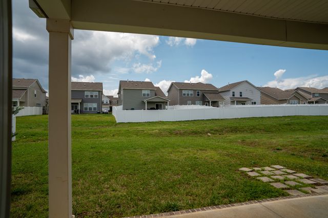 420 Wind Dance Dr, Lebanon, TN 37087