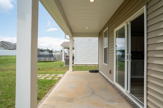 420 Wind Dance Dr, Lebanon, TN 37087