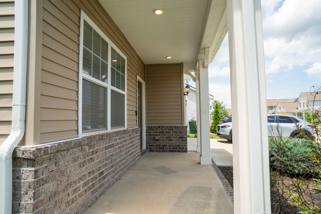 420 Wind Dance Dr, Lebanon, TN 37087