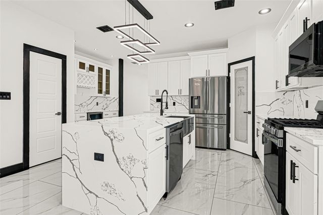 13108 Donegal Way A, Houston, TX 77047