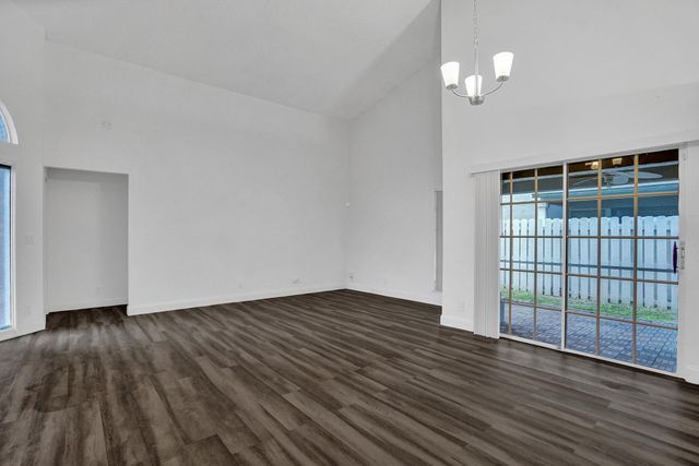 1180 SW 108th Terrace, Davie, FL 33324