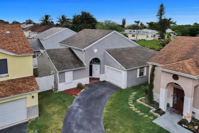 1180 SW 108th Terrace, Davie, FL 33324