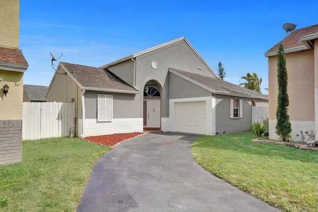 1180 SW 108th Terrace, Davie, FL 33324