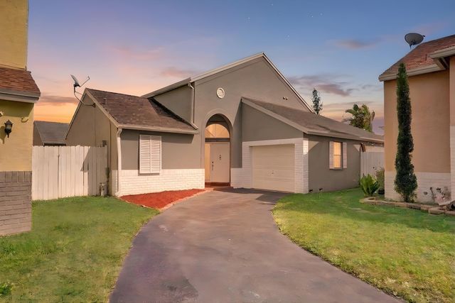 1180 SW 108th Terrace, Davie, FL 33324