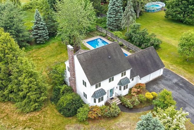 4 Meadow Dr, Littleton, MA 01460