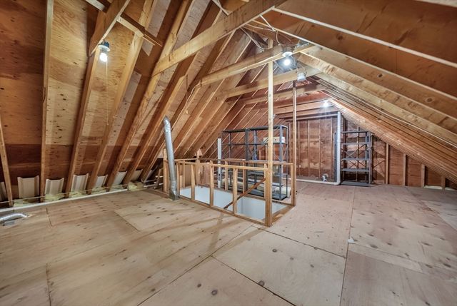 4 Meadow Dr, Littleton, MA 01460