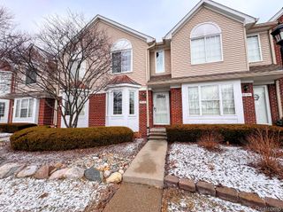 35149 Woodbury Drive, New Baltimore, MI 48047