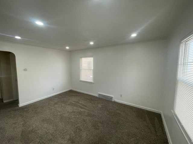 6491 Stahelin Avenue, Detroit, MI 48228