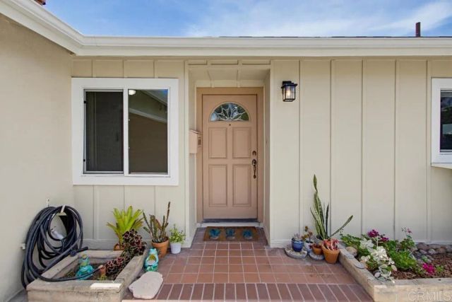 5860 Yorkshire Avenue, La Mesa, CA 91942